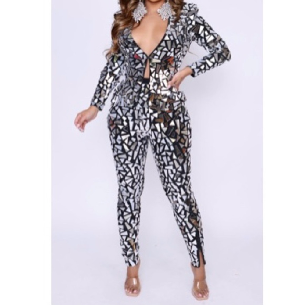New 3x Beautiful mirrored 2 piece set
